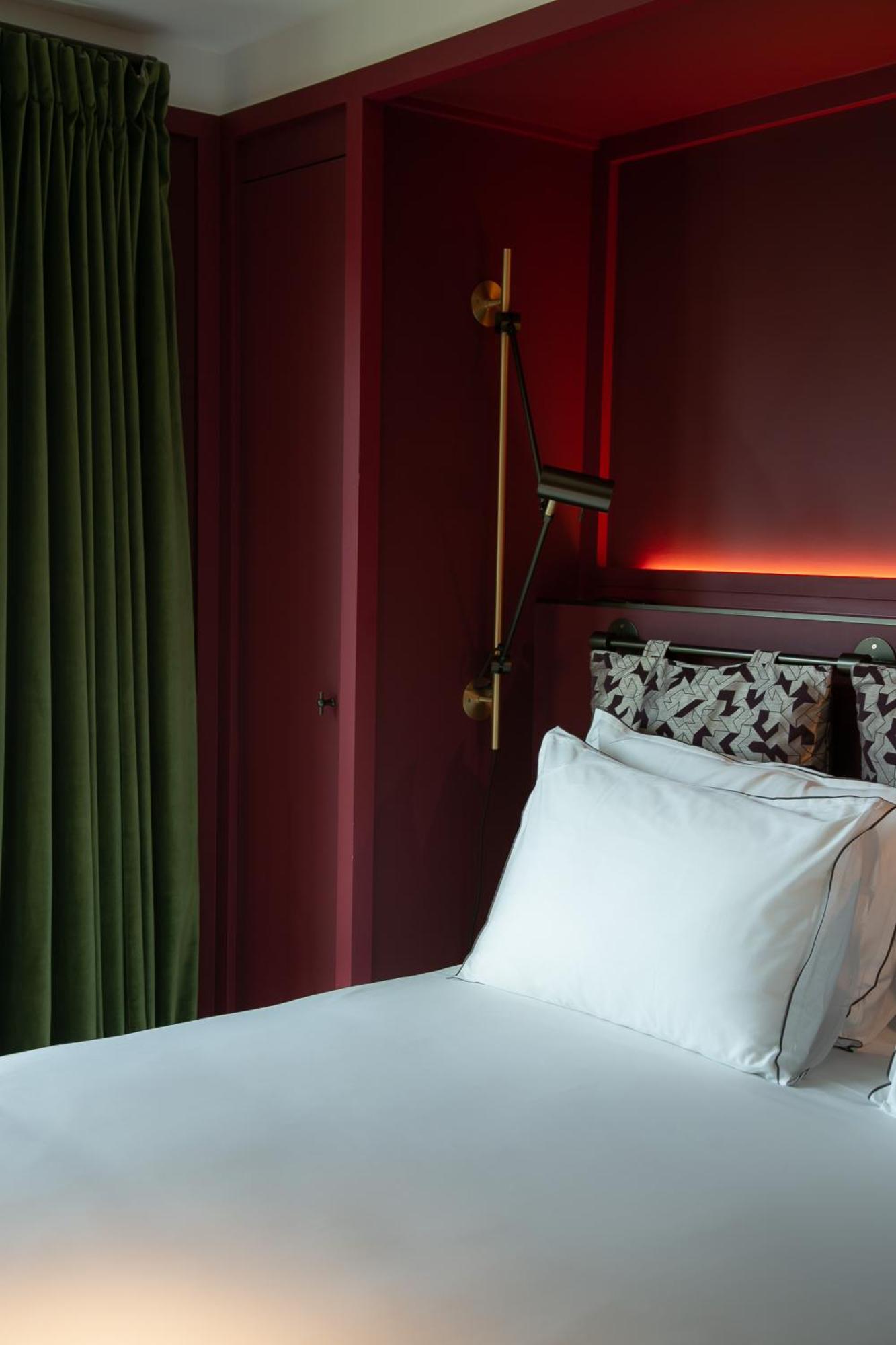 Hotel Le Ballu Paris Exterior photo